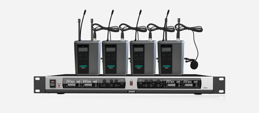 True Diversity UHF Wireless Microphone System (4 rechargable clip-type mic)