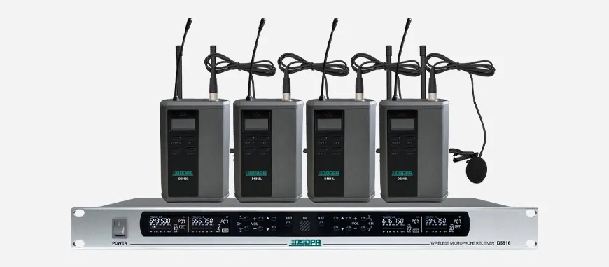 True Diversity UHF Wireless Microphone System (4 rechargable clip-type mic)