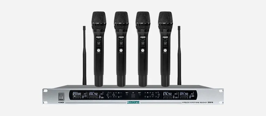 True Diversity UHF Wireless Microphone System