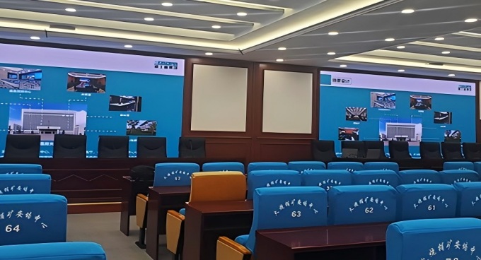 How Wireless Conference Microphone Systems Create Clear and Reliable Communication in Government Meeting Rooms
